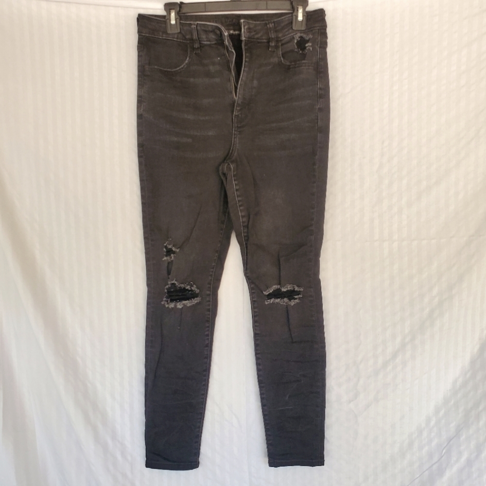American Eagle skinny jeans